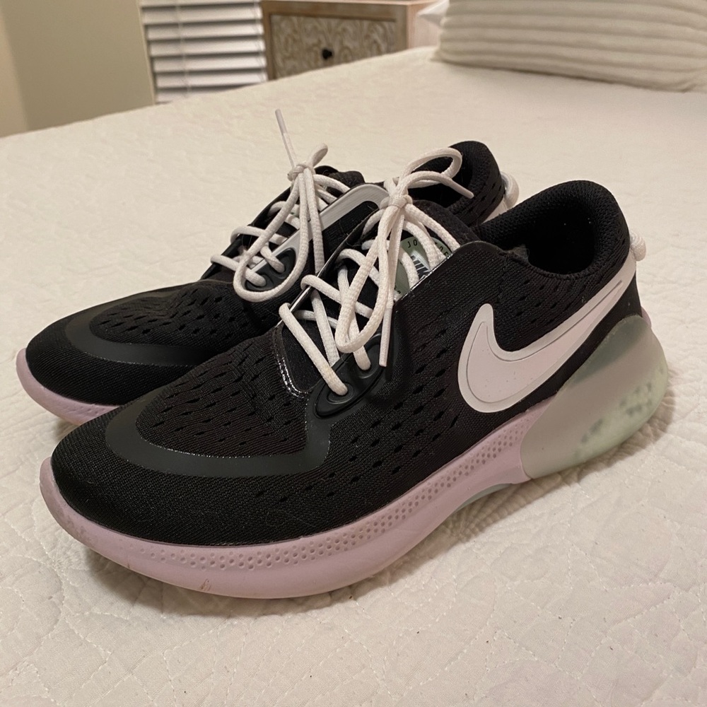 Nike Joyride Sneakers